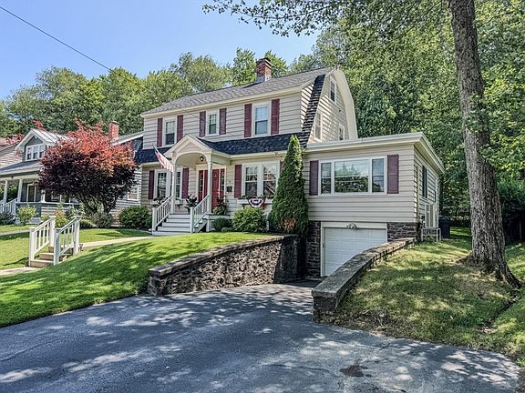 2nd image of 43 Madison Cir
