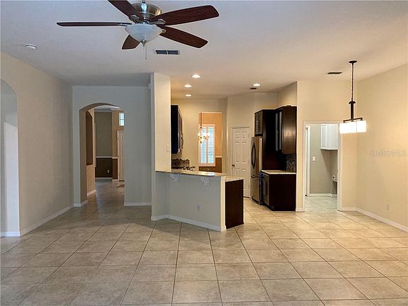 3rd image of 1630 Tennyson Ct