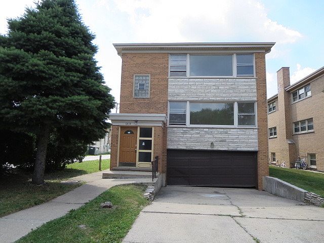 1st image of 6414 N Spaulding Ave