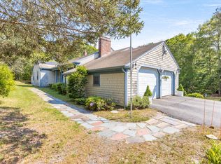 240 Braggs Ln, Barnstable, MA 02630