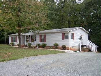 4th image of 304 Snug Harbor Trl
