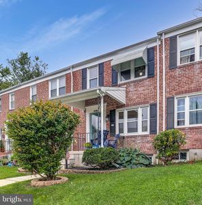 212 Medwick Garth E, Baltimore, MD, 21228