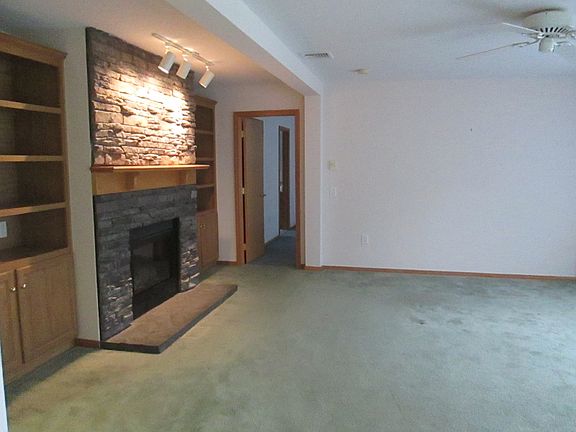 5th image of 34 Mill St