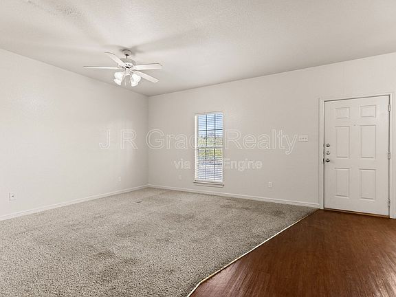 5th image of 10007 Amber Cir