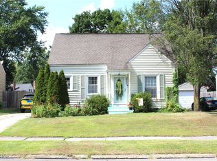 2268 Harding Rd, Cuyahoga Falls, OH 44223