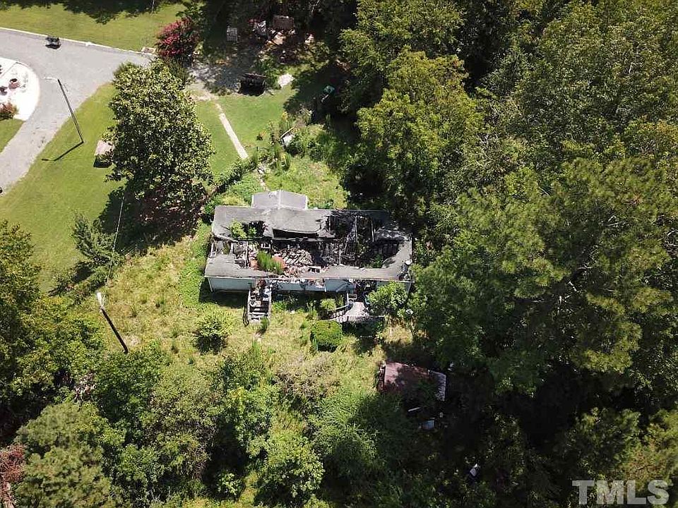 2nd image of 3717 Old Greensboro Rd