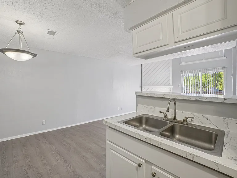 Don't Miss Out Biltmore Homes Leasing Fast — Photo 111