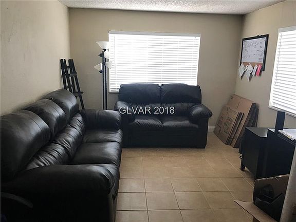 3rd image of 5855 Willard St