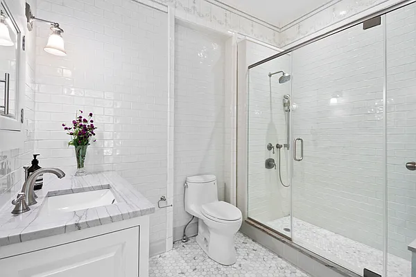 Rented by Douglas Elliman | media 13