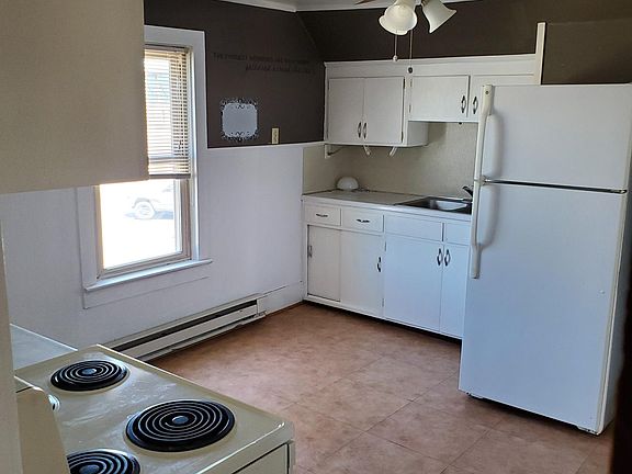 4th image of 519 N Pine St #1/2