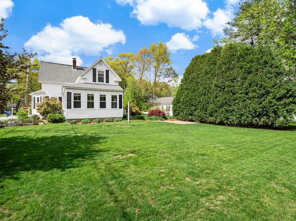 19 Evergreen St, Chelmsford, MA 01824