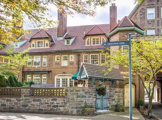 19 Greenway Ter, Forest Hills, NY 11375