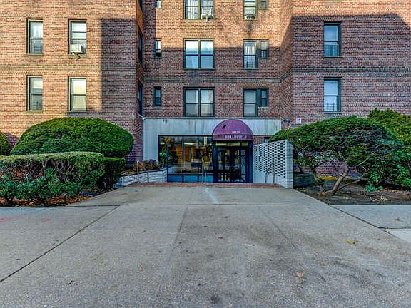 2nd image of 14055 Burden Cres APT 6H