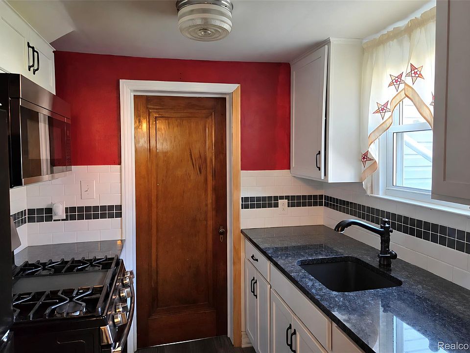 1040 Ford Blvd, photo 5