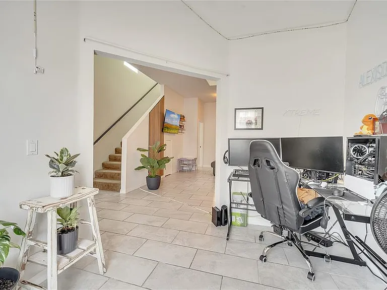 1028 Universal Rest Pl — Photo 6