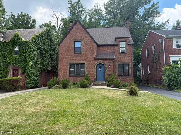 3750 Washington Blvd, University Heights, OH 44118