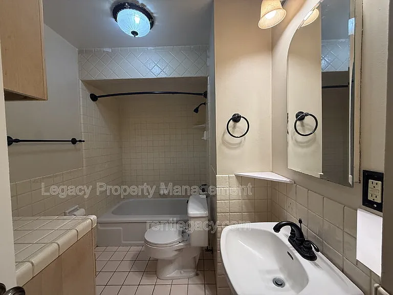 309 Plum St — Photo 14
