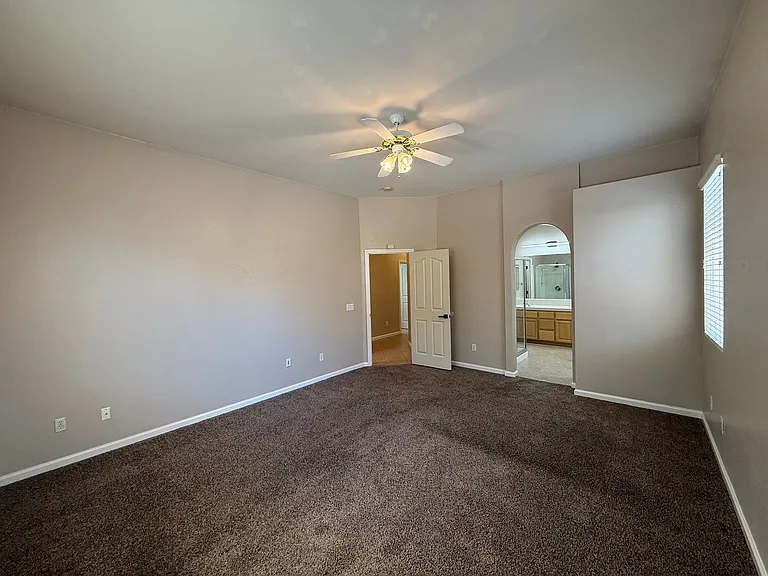 3113 Alpha Ct — Photo 36