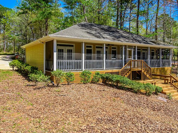 3rd image of 663 Timber Cove Dr