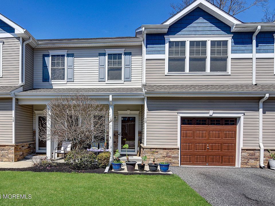 1st image of 10 Arden Drive