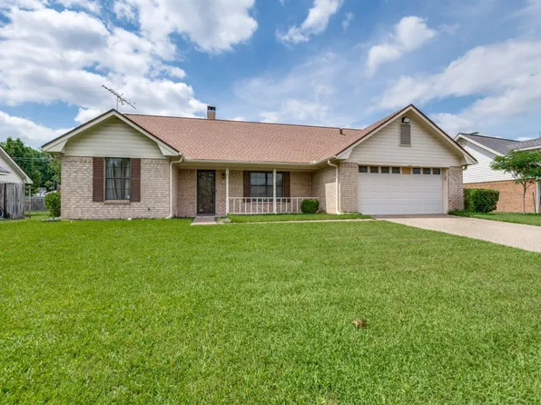 504 Lexington Dr, Corsicana, TX 75110