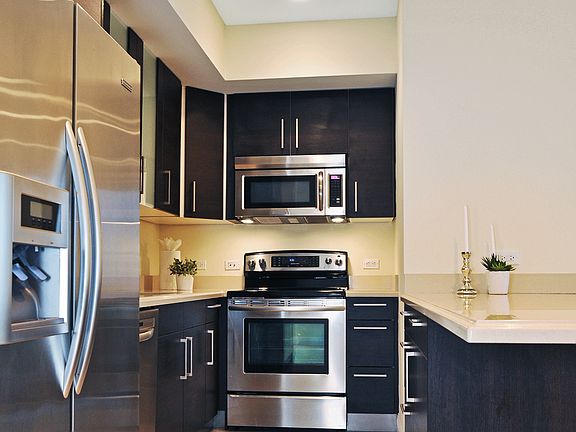 5th image of 120 SE 19th Ave APT 403