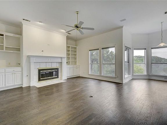 3rd image of 6604 Winterberry Dr