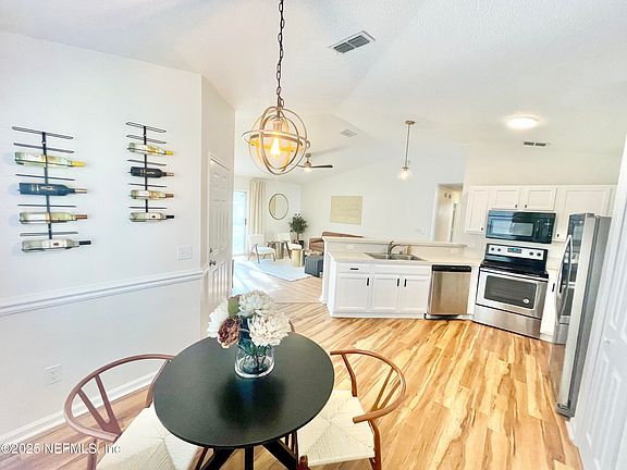 4th image of 11337 SALT POND Drive E