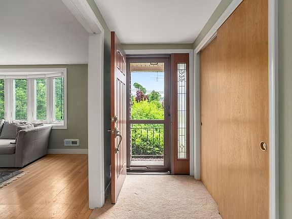 4th image of 13 Henley Rd