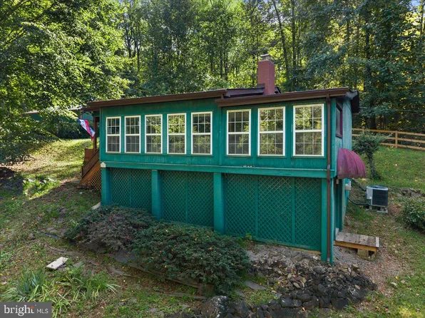 1959 Drummer Hill Rd, Front Royal, VA 22630