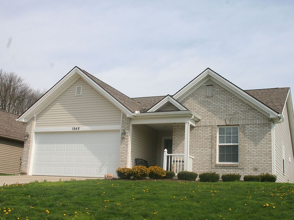 Low maintenance brick facade
