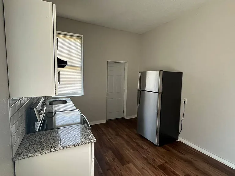 6701 Michigan Ave — Photo 16