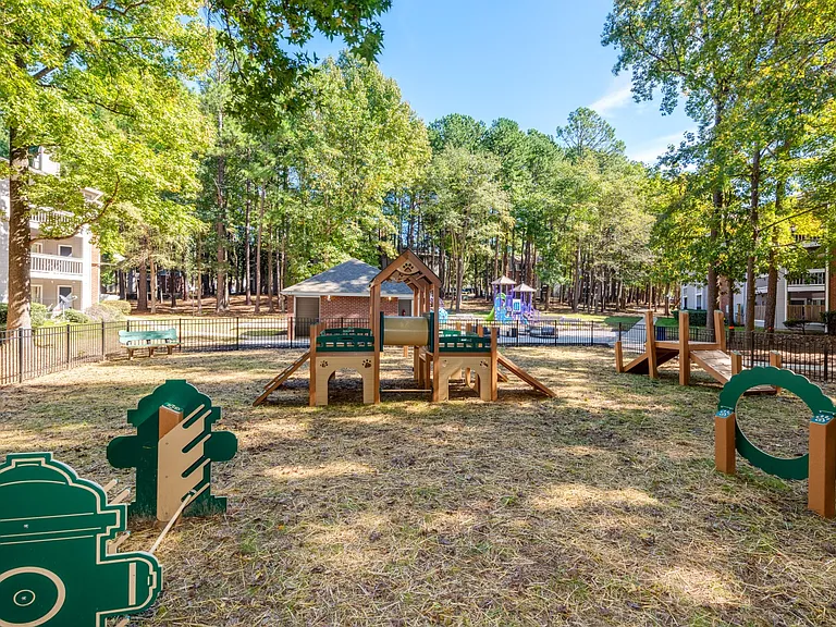 HillRock Estates — Photo 28