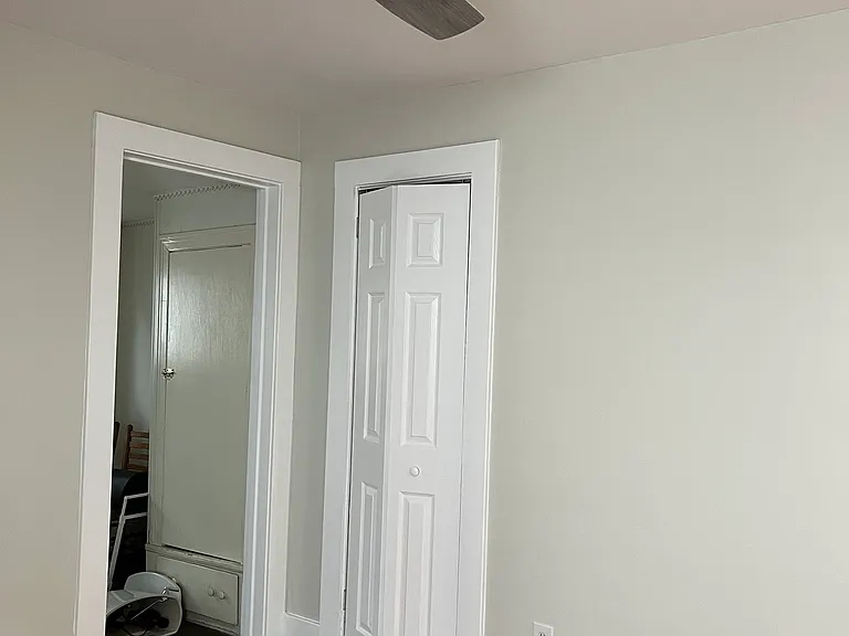 Bedrooms with ceiling fans