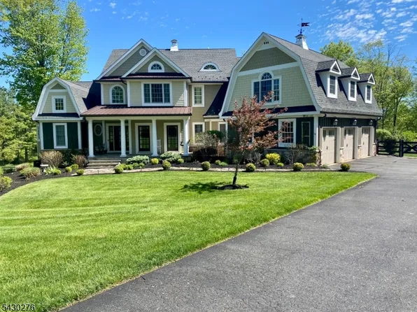 33 Still Hollow Rd, Tewksbury Twp., NJ 08833