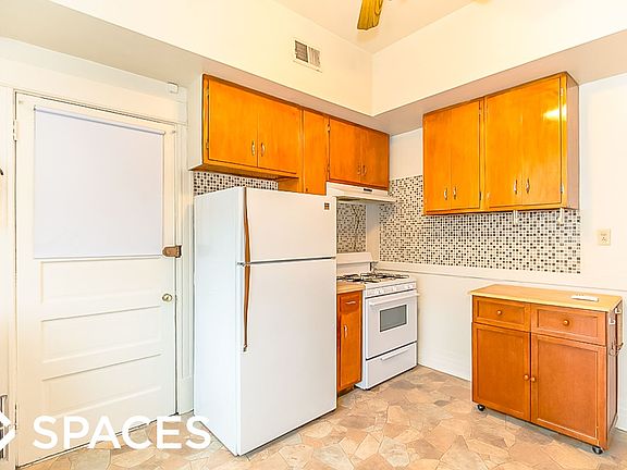 5th image of 3611 N Greenview Ave #Unt3