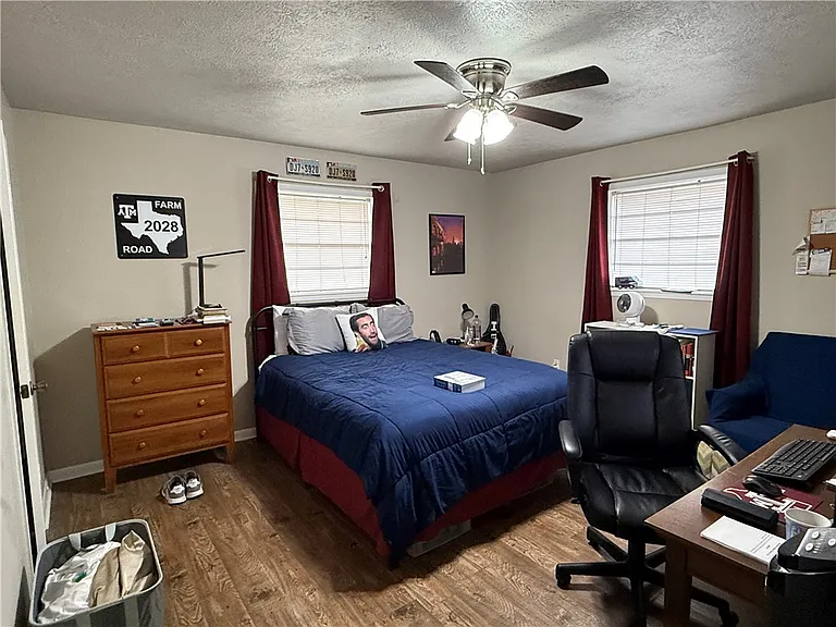 1213 S Ridgefield Cir — Photo 14