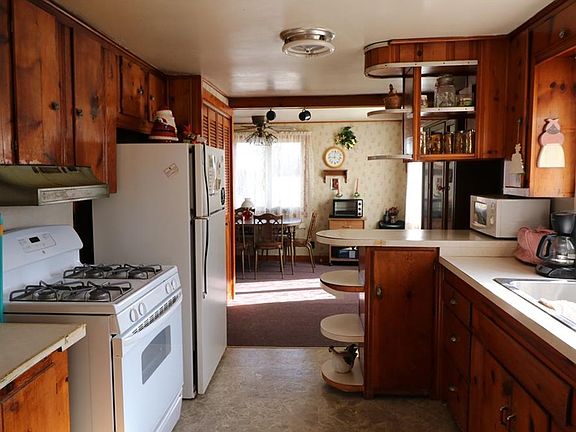 4th image of 512 E Green St