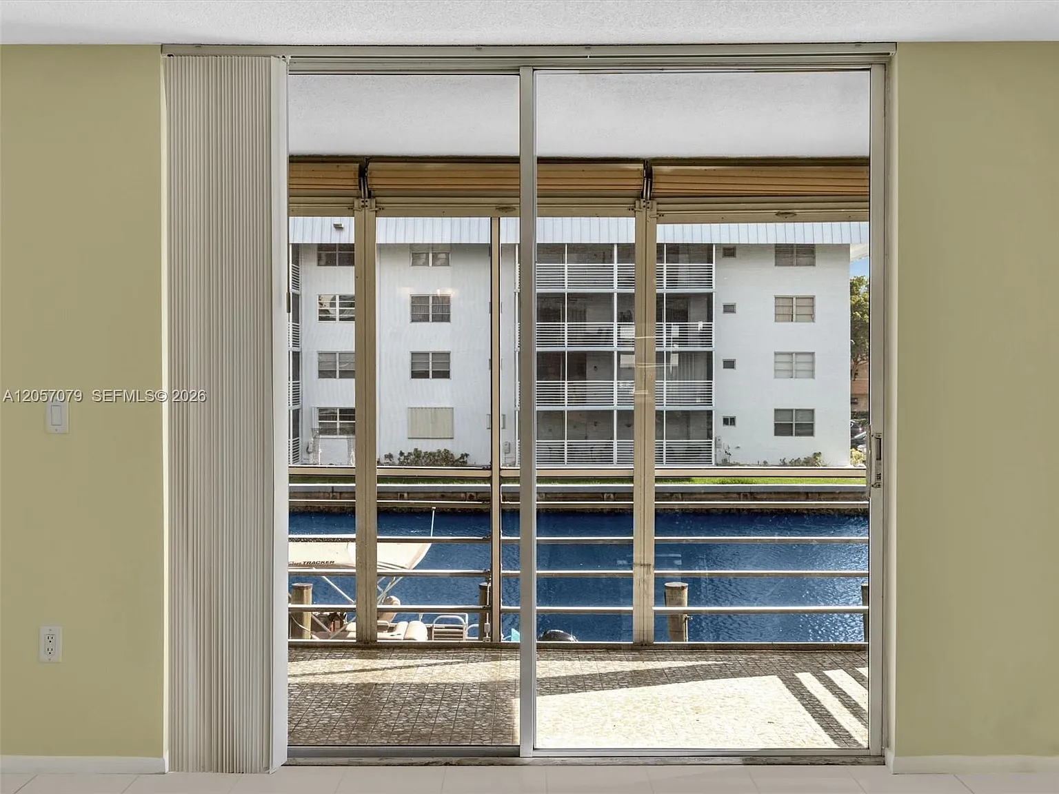 Eden Isles Condo # 4 — Photo 3