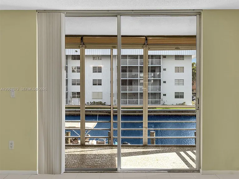 3600 NE 170th St #211 — Photo 3