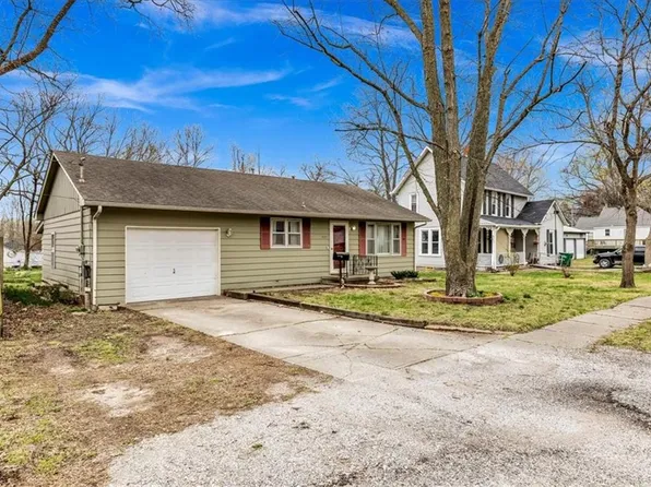 407 W Harrison St, Butler, MO 64730