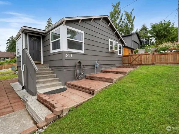 912 10th Avenue, Milton, WA 98354