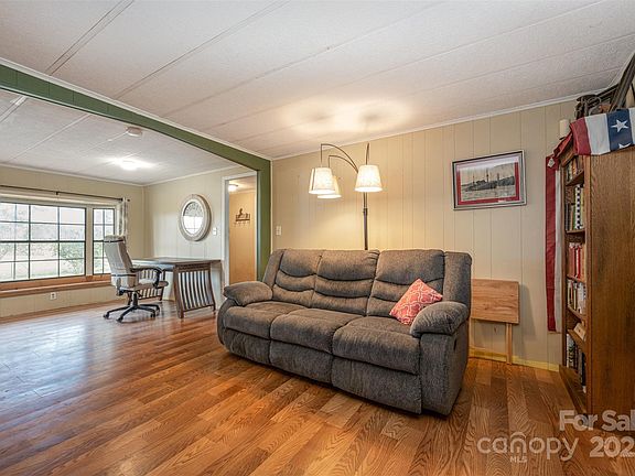 5th image of 316 Josey Rd