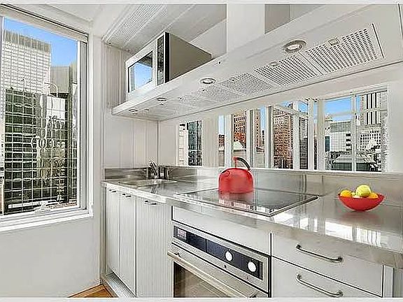 2nd image of 18 W 48th St APT 23C