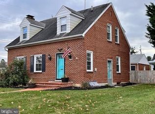 1004 S 5th St, Chambersburg, PA