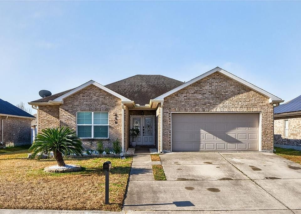 1st image of 658 Rue Saint Michael