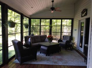 11221 Abingdon Ct, North Chesterfield, VA 23236