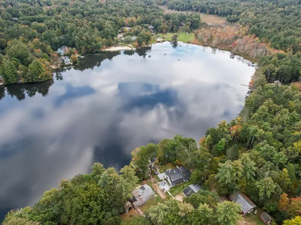 35 Lake Front Street, Amherst, NH 03031