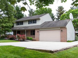 2536 Audlyn Dr, York, PA 17408