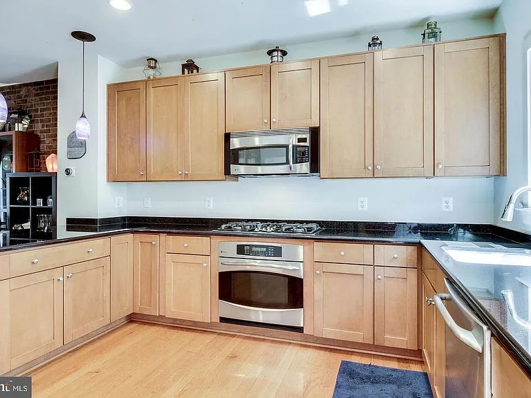 12163 Waveland St — Photo 16